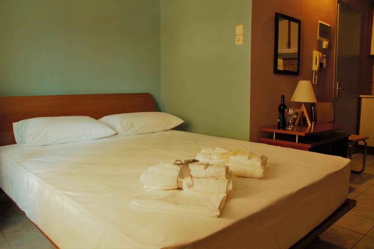 Alexander Rooms & Apartments Igoumenitsa Exterior foto